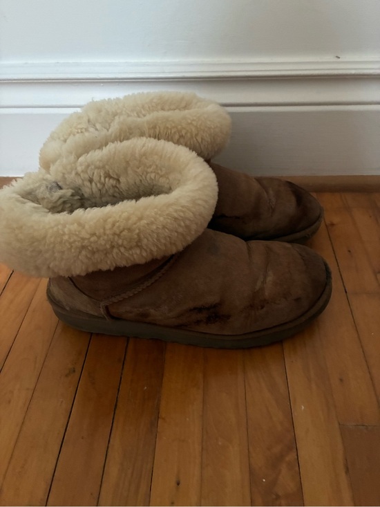 UGG Shoes - Used UGG bow minis